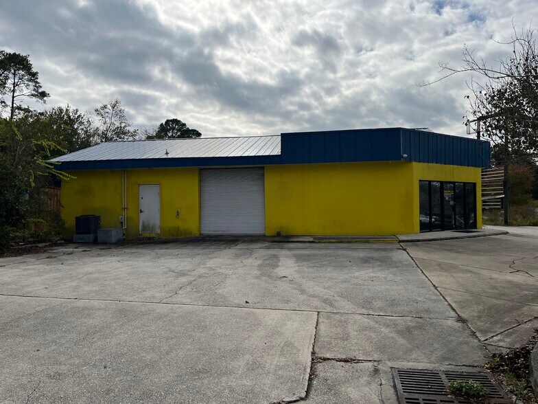 More Photos Of 569 Blanding Blvd, Orange Park Freestanding For Sale