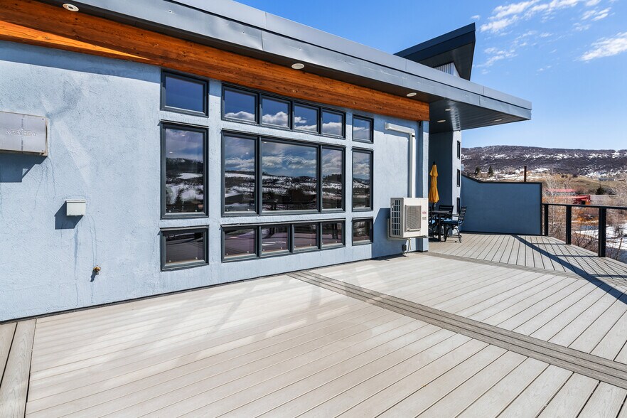 More Photos Of 1900 Bridge Ln, Steamboat Springs Showroom For Sale