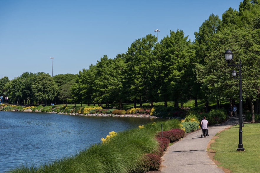 More Photos Of 8010 Gramercy Blvd, Rockville Apartments For Lease