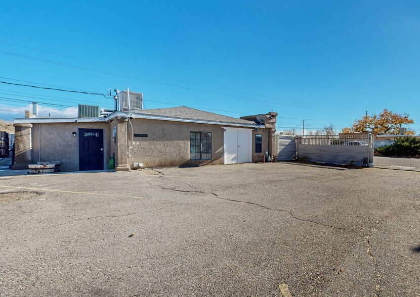 More Photos Of 5717 Edith Btm NW, Albuquerque Office For Sale