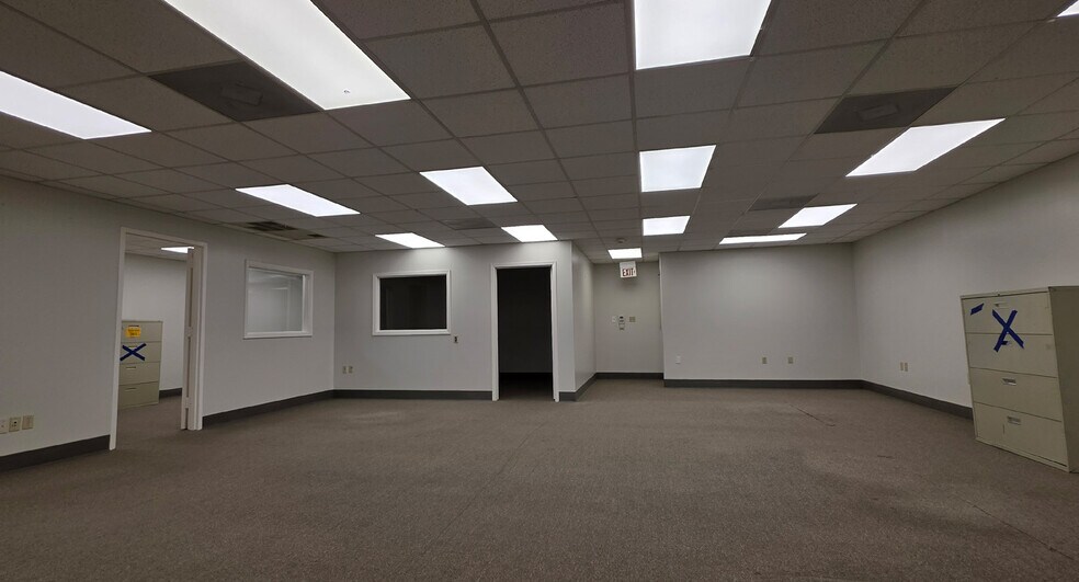 More Photos Of 11410-11430 East Fwy, Houston General Retail For Lease