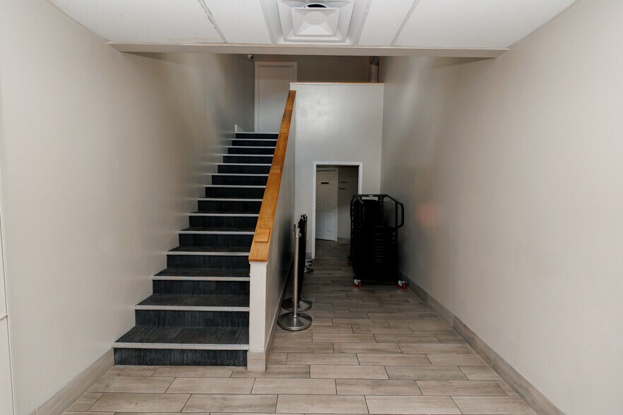 More Photos Of 2016 Anniston Rd, Jacksonville Religious Facility For Sale