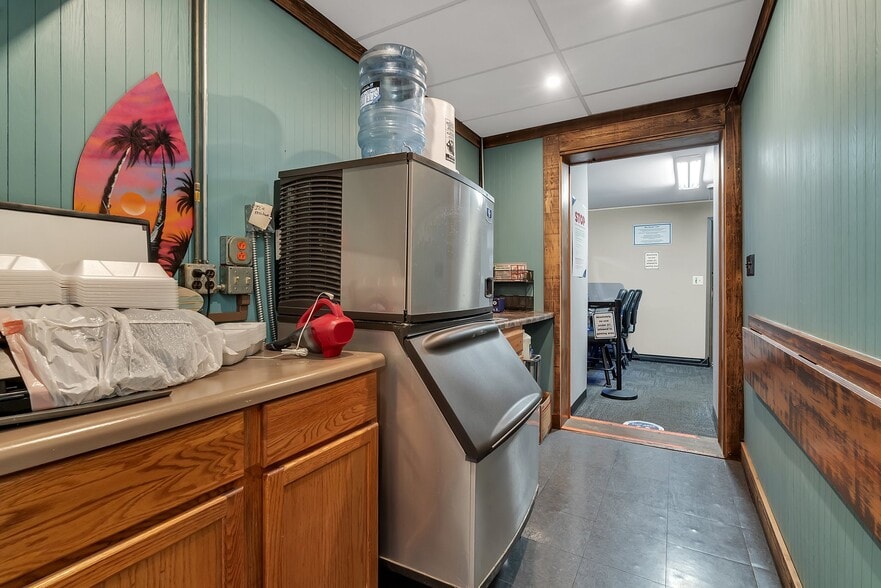 More Photos Of 120 Depot St, Gardner Storefront Retail Residential For Sale