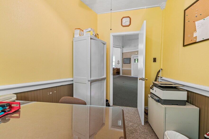 More Photos Of 408 W Main St, Park Hills Religious Facility For Sale