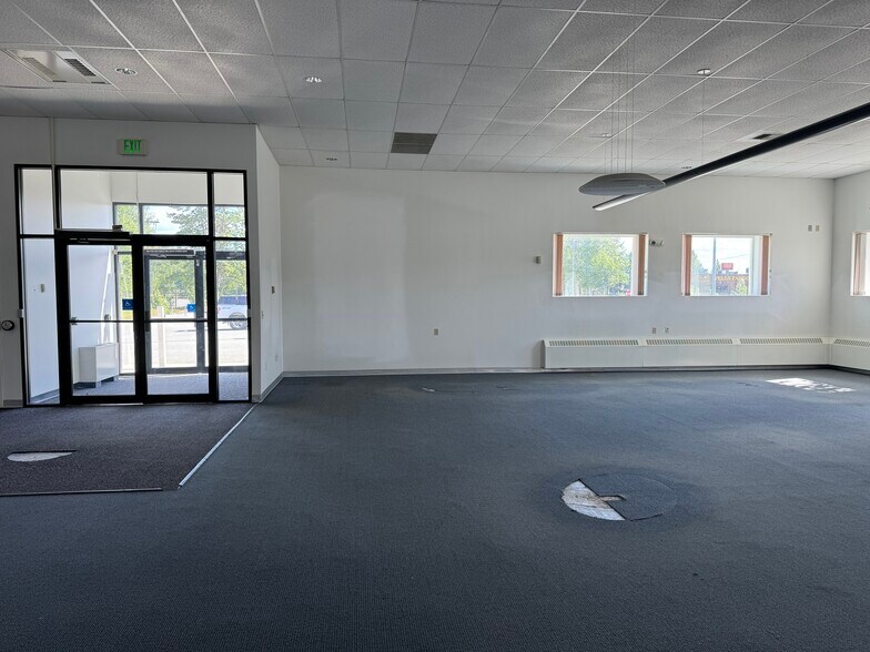More Photos Of 151 Warehouse Dr, Soldotna Flex For Lease