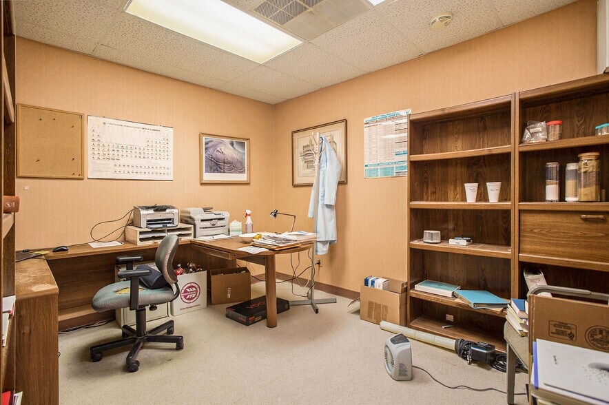 More Photos Of 1500 Kdf Dr, Three Rivers Office For Lease