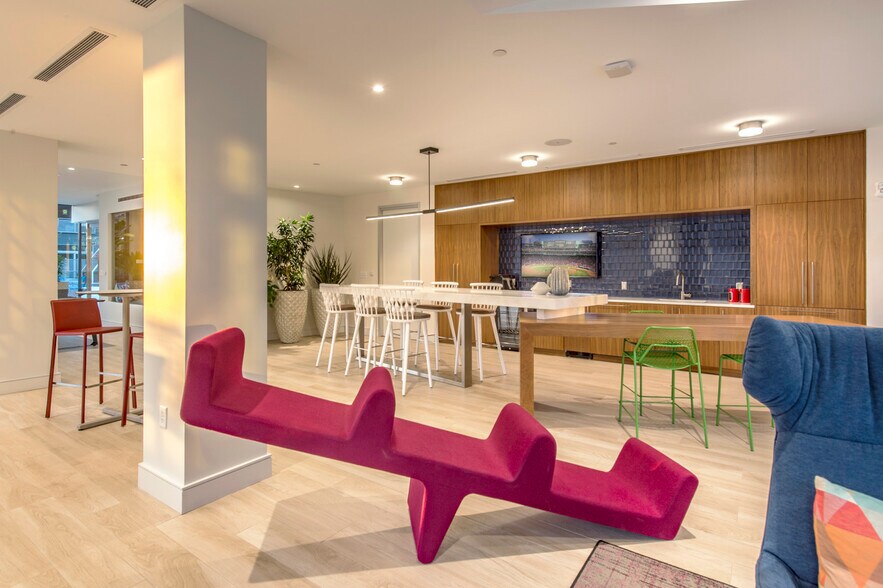 More Photos Of 190 Pleasant St, Malden Apartments For Lease