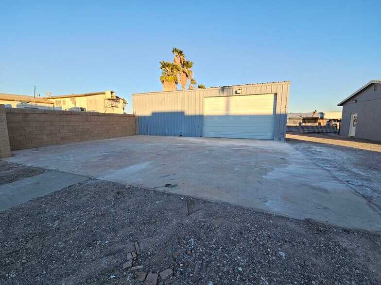 More Photos Of 5157 S Lakewood Rd, Fort Mohave Light Distribution For Lease