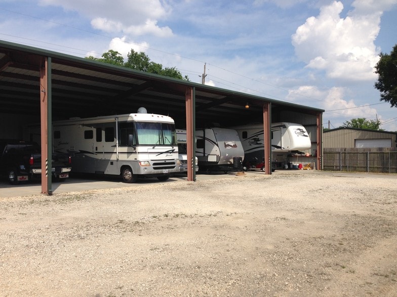 More Photos Of 18910 Carrot St, Spring Trailer Camper Park For Sale