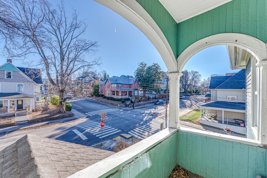 More Photos Of 1415 Highland Ave, Knoxville Multifamily For Sale