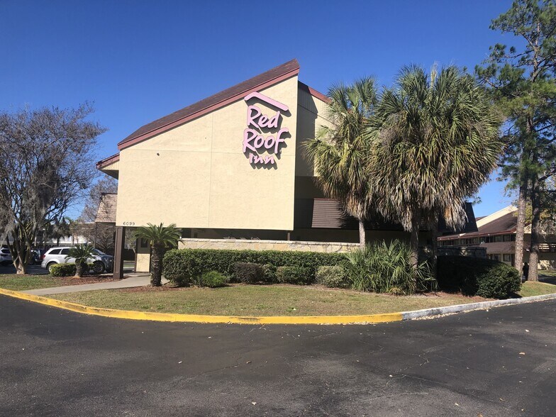 More Photos Of 6099 Youngerman Cir, Jacksonville Hotel For Sale