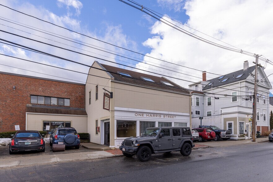 More Photos Of 1 Harris St, Newburyport Medical For Lease