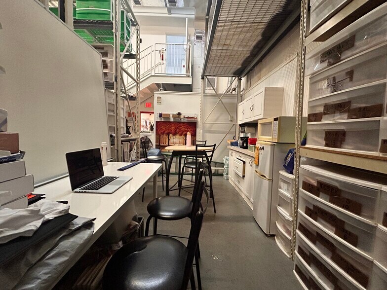 More Photos Of 5930 NW 99th Ave, Miami Light Distribution For Sale