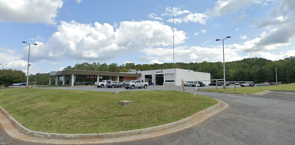 More Photos Of 1873 S Amherst Hwy, Amherst Auto Dealership For Sale