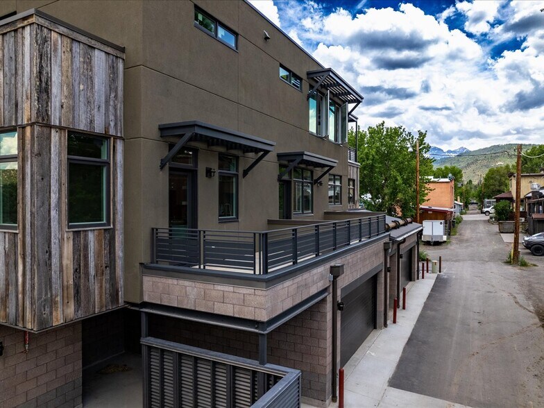 More Photos Of 185 N Lena St, Ridgway General Retail For Lease