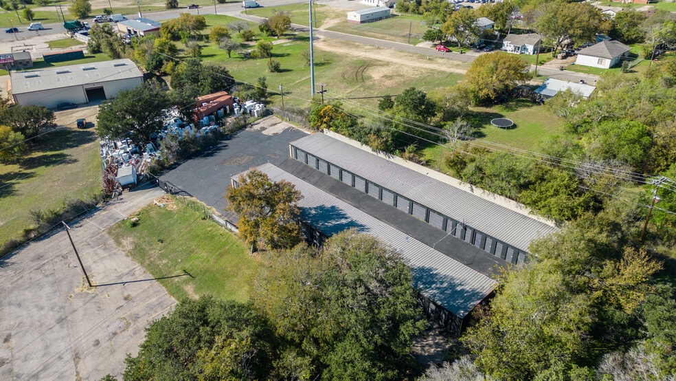 More Photos Of 405-407 S Twin Creek Dr, Killeen Self Storage For Sale