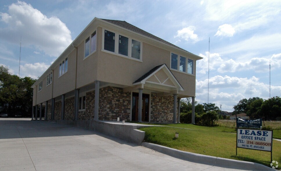Primary Photo Of 320 W Belt Line Rd, Cedar Hill Loft Creative Space For Lease