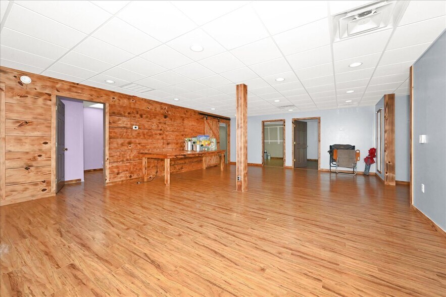 More Photos Of 7434 AL Highway 157, Cullman Office For Sale