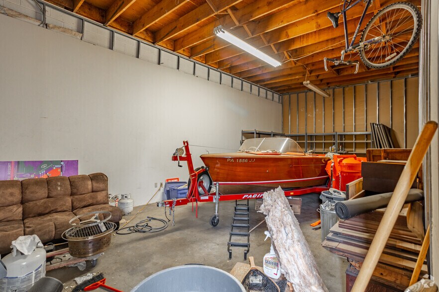 More Photos Of 3775 Elizabeth St, Riverside Office For Sale