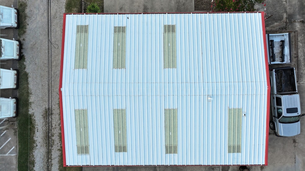 More Photos Of 108 E Wise St, Bowie Specialty For Sale