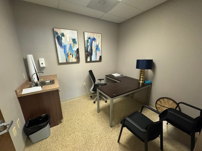 More Photos Of 7580 Northcliff Ave, Brooklyn Office For Lease