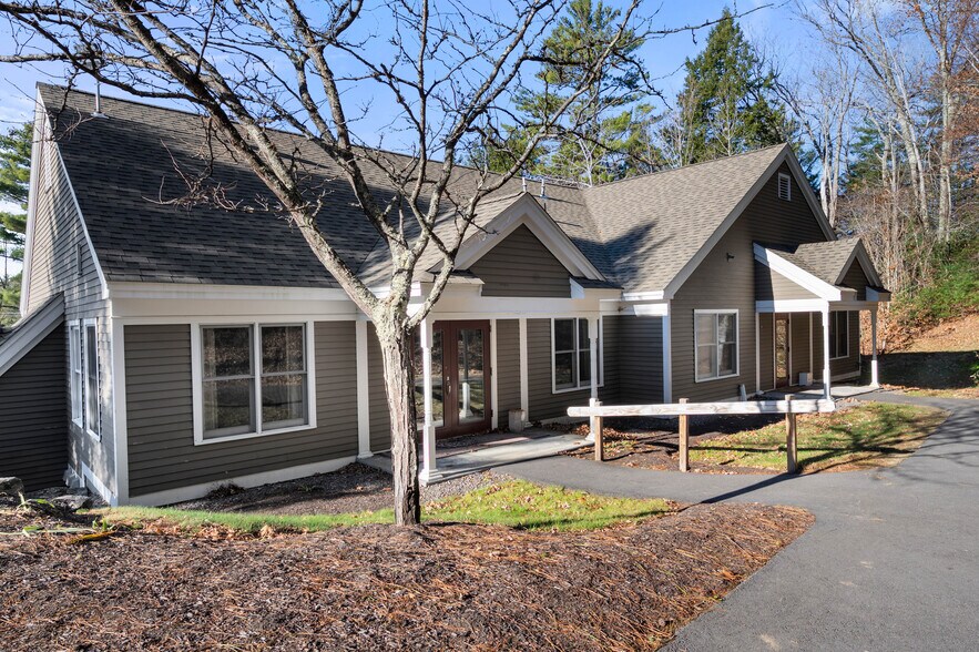 More Photos Of 401 Gilford Ave, Gilford Medical For Sale