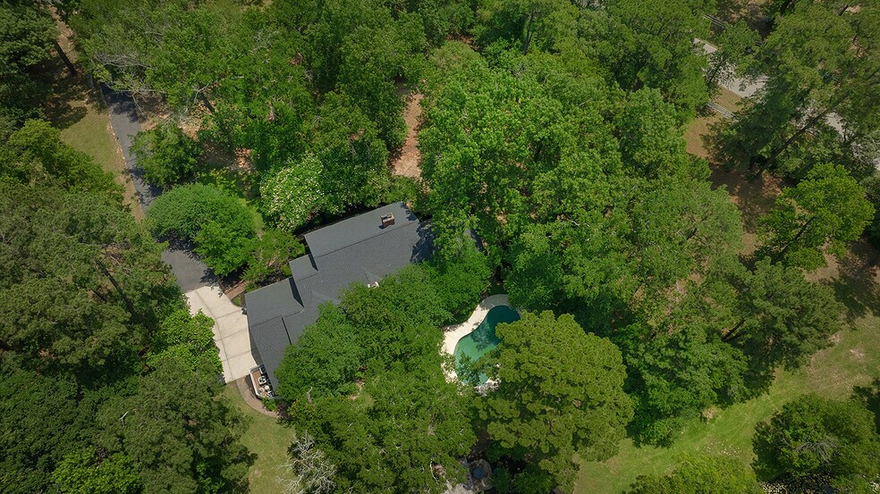 More Photos Of 15598 Bedford Ln, Conroe Specialty For Sale