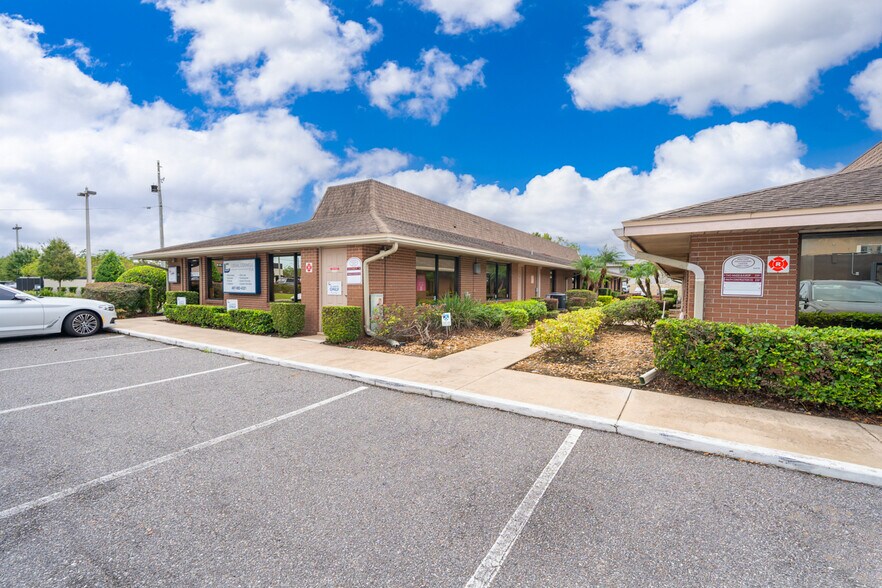 More Photos Of 13330 W Colonial Dr, Winter Garden Medical For Lease