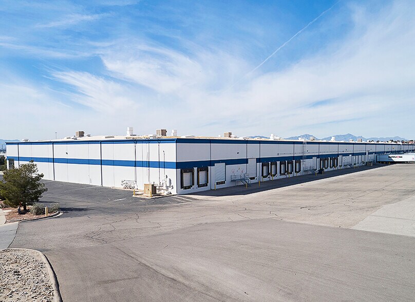 More Photos Of 12135 Esther Lama Dr, El Paso Warehouse For Lease