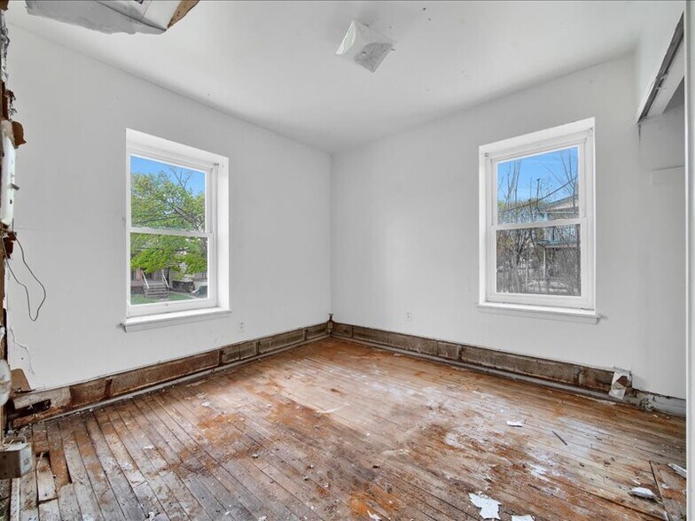 More Photos Of 280 Richton St, Highland Park Apartments For Sale