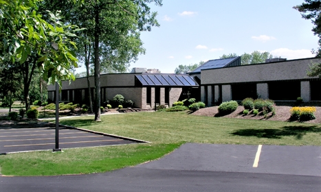 Primary Photo Of 11 Pinchot Ct, Amherst Medical For Lease