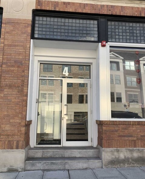 More Photos Of 4 Franklin Ave, Ridgewood Storefront Retail Office For Lease