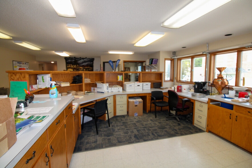 More Photos Of 135 E Front St, Claremont Specialty For Sale