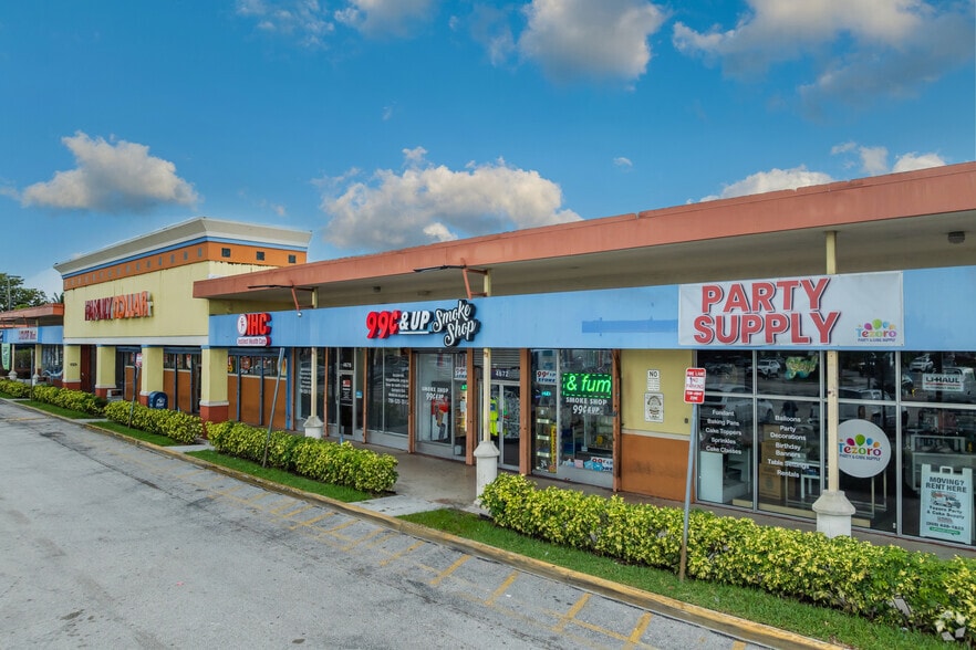 More Photos Of 4500-4698 NW 183rd St, Miami Gardens Storefront For Lease