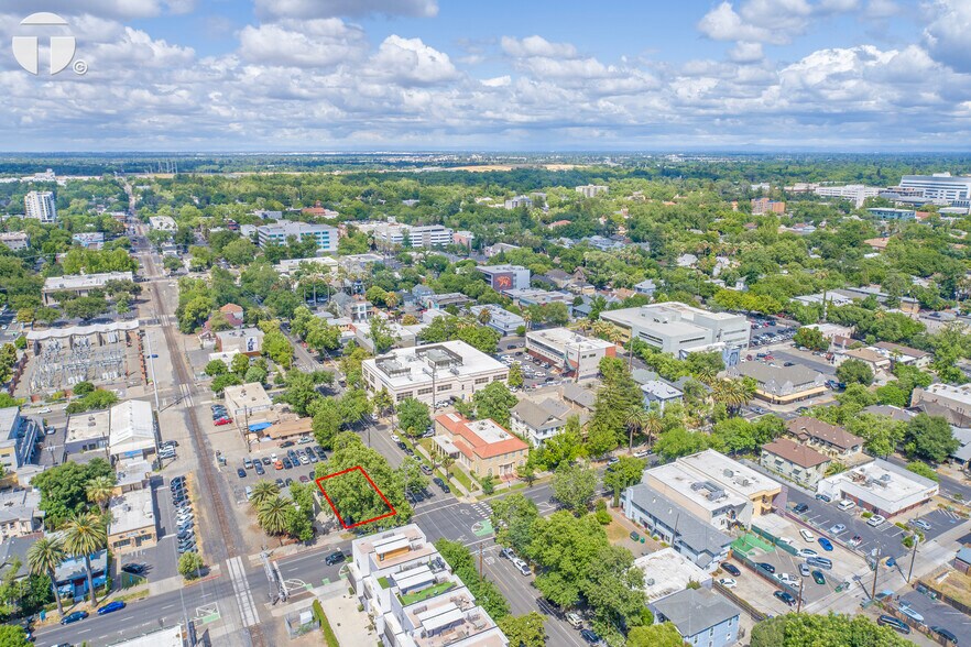 More Photos Of 1931 P St, Sacramento Storefront Retail Residential For Sale