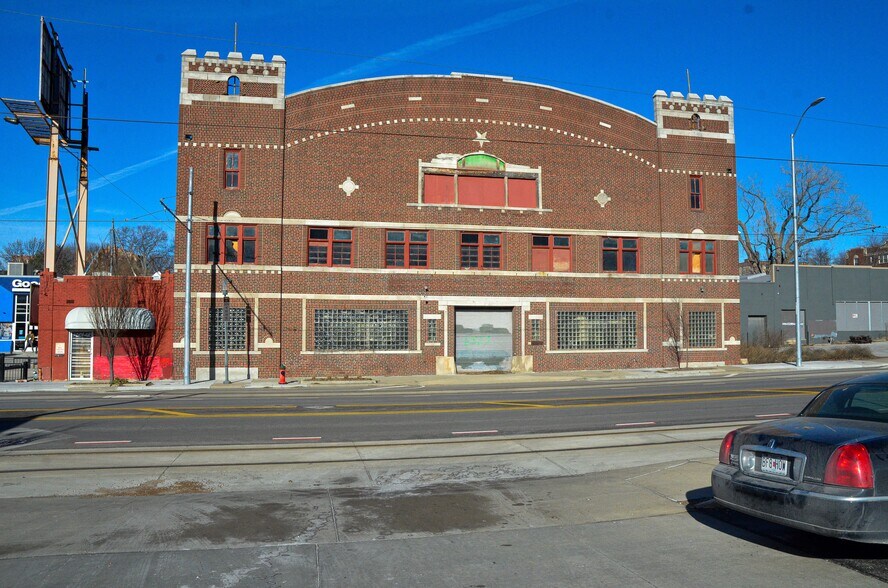 More Photos Of , Kansas City General Retail For Sale