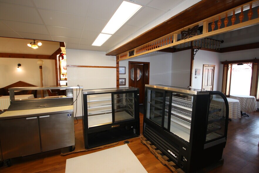 More Photos Of 401 E 5th St, Canton Restaurant For Sale