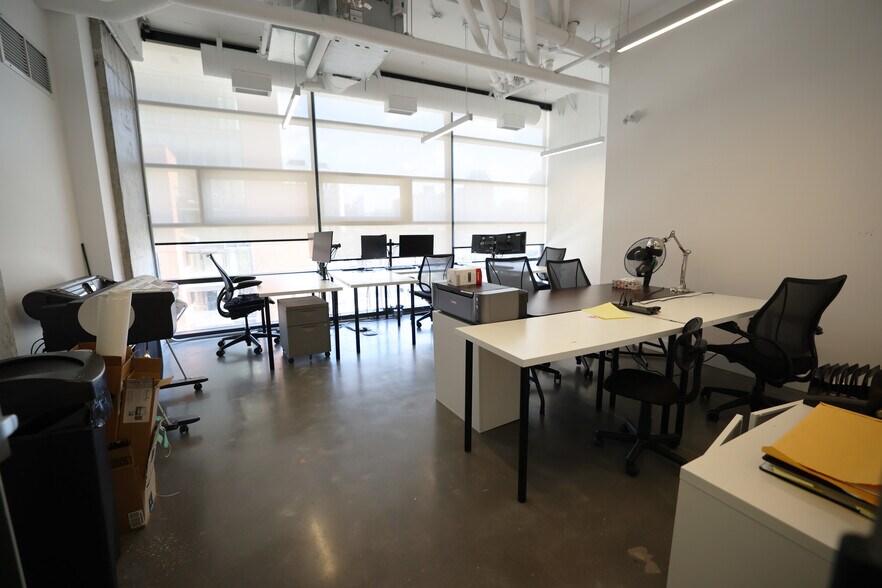 More Photos Of 32 Lisgar St, Toronto Apartments For Lease