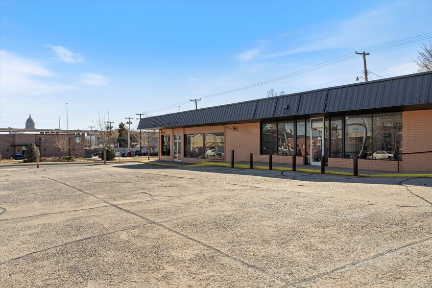 More Photos Of 212-216 NW 23rd St, Oklahoma City Unknown For Lease