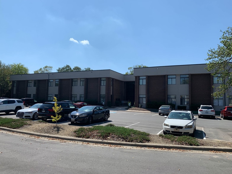 More Photos Of 10801 Johnston Rd, Charlotte Office For Lease