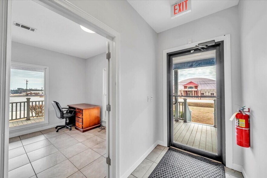 More Photos Of 441 Dunbar Rd, Warner Robins Warehouse For Sale