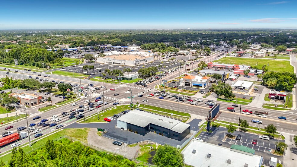 More Photos Of 8338 N Dale Mabry Hwy, Tampa Showroom For Sale