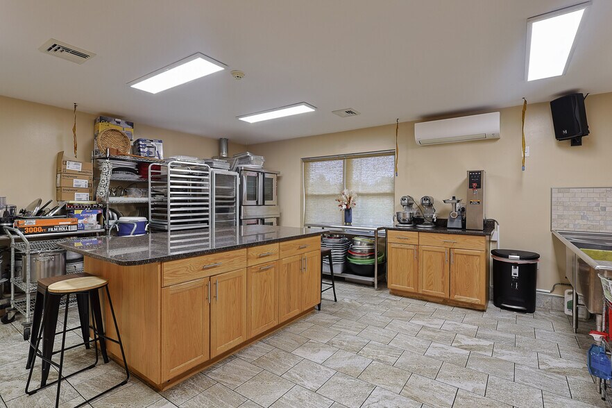 More Photos Of 261 College Hwy, Southwick Specialty For Sale