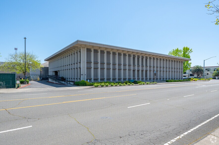 More Photos Of 3237 Peacekeeper Way, Mcclellan Office For Lease