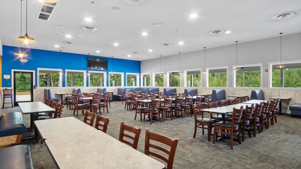 More Photos Of 235 N Mosby Ave, Littleton Restaurant For Sale