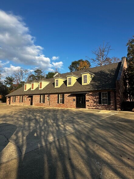 More Photos Of 505 Avalon Way, Brandon Office For Sale