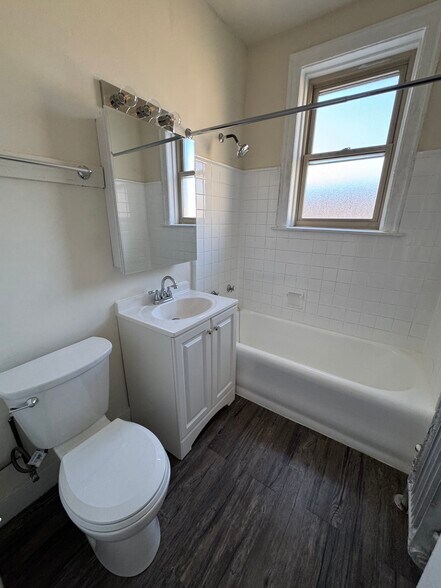 More Photos Of 7600-14 S South Shore Dr, Chicago Apartments For Sale