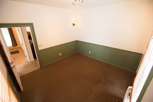 More Photos Of 1318 SW 12th Ave, Portland Office For Sale
