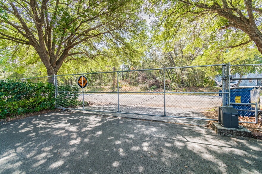 More Photos Of 4407 Millwood Rd, Spring Hill Assisted Living For Sale