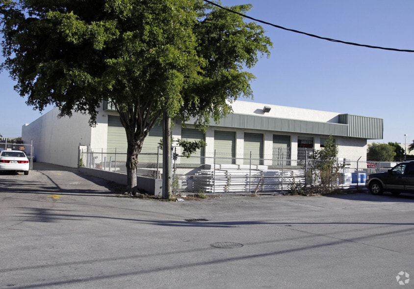 More Photos Of 8201 NW 56th St, Miami Warehouse For Sale